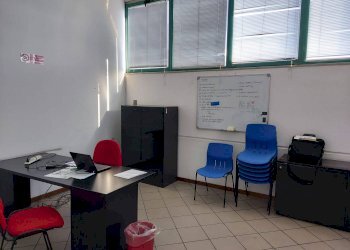 Magazzino via Renata Bianchi, Genova (zona Cornigliano) - foto 9