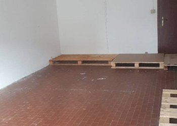 Magazzino Viale Europa, Lucca (zona San Donato) - foto 3