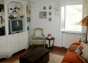 am7.jpg - Porzione di casa Ameglia - foto 8