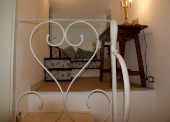 am9.jpg - Porzione di casa Ameglia - foto 10