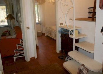 am11.jpg - Porzione di casa Ameglia - foto 12