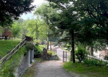 GIARDINO - Trilocale via Cave, Bagnolo Piemonte - foto 21