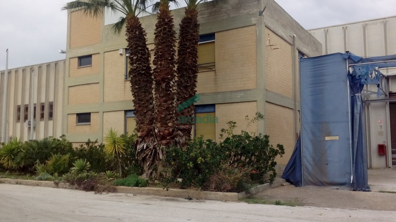 facciata - Commercial Premises SP231 km 2, Bitonto - photo 3
