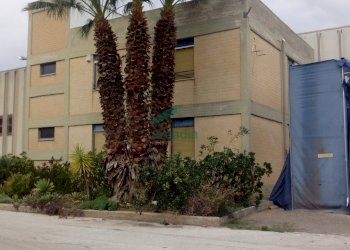 facciata - Commercial Premises SP231 km 2, Bitonto - photo 3