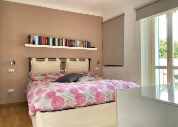 Camera da letto - Quadrilocale via Sant'Isidoro, 39/C, Romano Canavese - foto 7