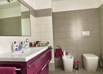 Bagno - Quadrilocale via Sant'Isidoro, 39/C, Romano Canavese - foto 11