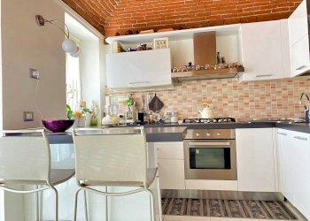 Cucina - Quadrilocale via Sant'Isidoro, 39/C, Romano Canavese - foto 1