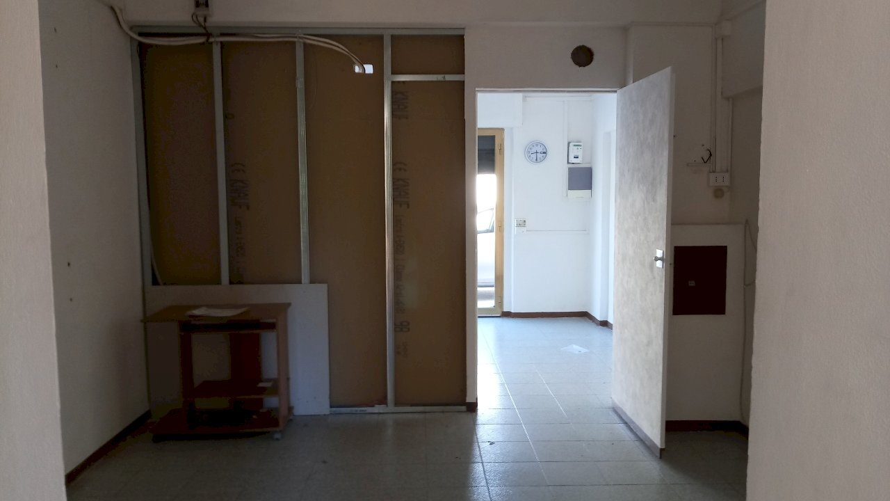 20200507_124839.jpg - Commercial Premises Via Sarzanese, Lucca - photo 1