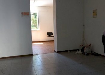 20200507_124924.jpg - Locale Commerciale Via Sarzanese, Lucca - foto 5