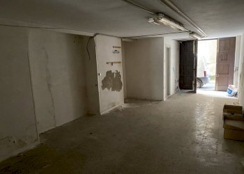 IMG_2420.JPG - Locale Commerciale Ragusa - foto 8