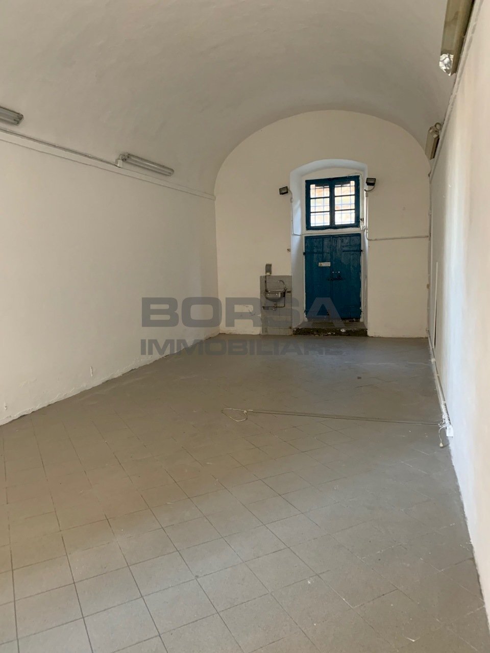 IMG_1793.jpg - Warehouse Via del Forte San Pietro 1, Livorno - photo 1