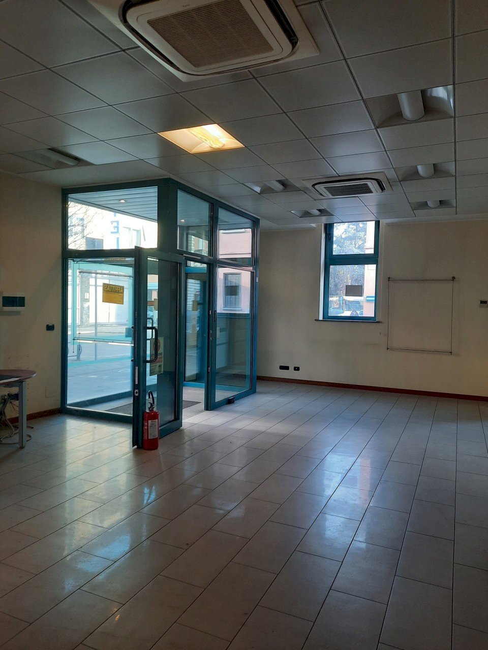 20210208_155336.jpg - Locale Commerciale Piacenza - foto 3