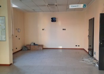 20210208_155242.jpg - Locale Commerciale Piacenza - foto 2
