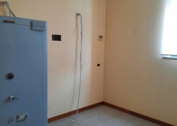 20210208_155502.jpg - Locale Commerciale Piacenza - foto 6