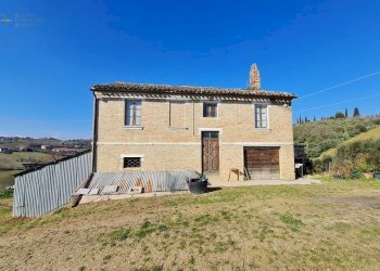 Rustico Montefiore dell'Aso - foto 8