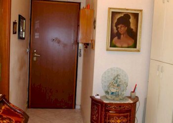 Three-room apartment Via Tripoli, Torino - photo 3