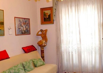 Three-room apartment Via Tripoli, Torino - photo 8