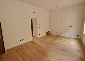 Three-room apartment Via Santa Croce, Moncalieri - photo 4