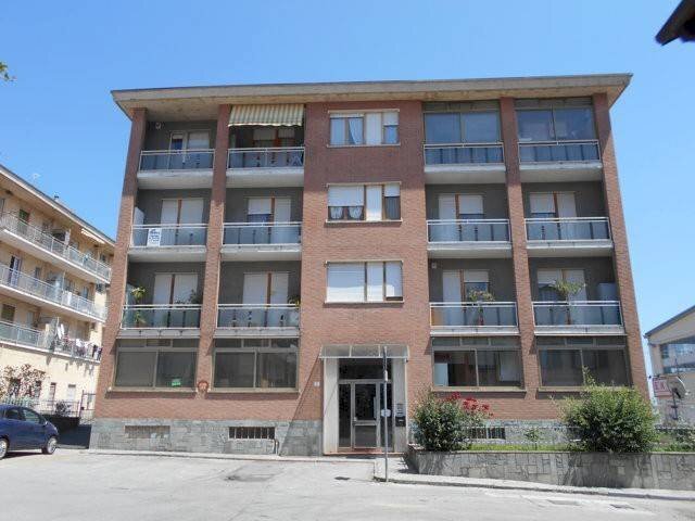 Facciata - Quadrilocale largo Dino Buffa, 2, Luserna San Giovanni - foto 1