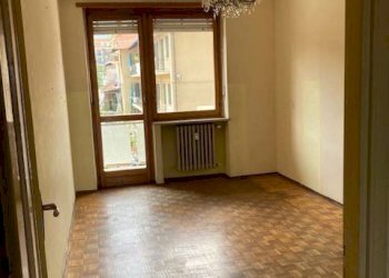 Camera da letto - Quadrilocale largo Dino Buffa, 2, Luserna San Giovanni - foto 8