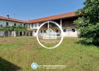 Facciata - Rustico via Racconigi, Carmagnola - foto 2