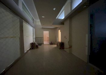 Negozio corso Roma, Borgomanero - foto 5