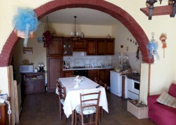 20150326_153733.jpg - Appartamento Santa Maria a Monte - foto 13