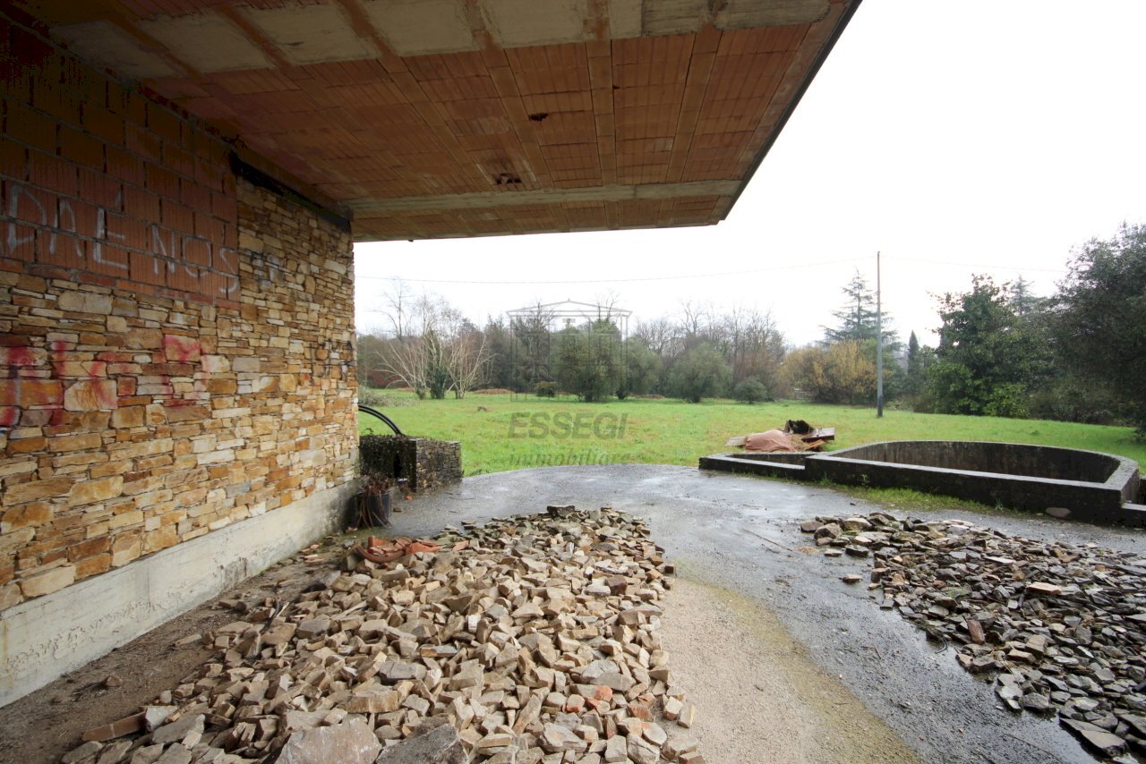 Villa singola al grezzo (1).JPG - Villa Via delle Ville 227, Capannori - photo 2