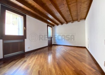 24.jpg - Casa semi indipendente Bassano del Grappa - foto 23