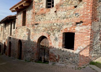 Facciata - Rustico via Castello, Albiano d'Ivrea - foto 6