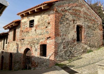 Facciata - Rustico via Castello, Albiano d'Ivrea - foto 3