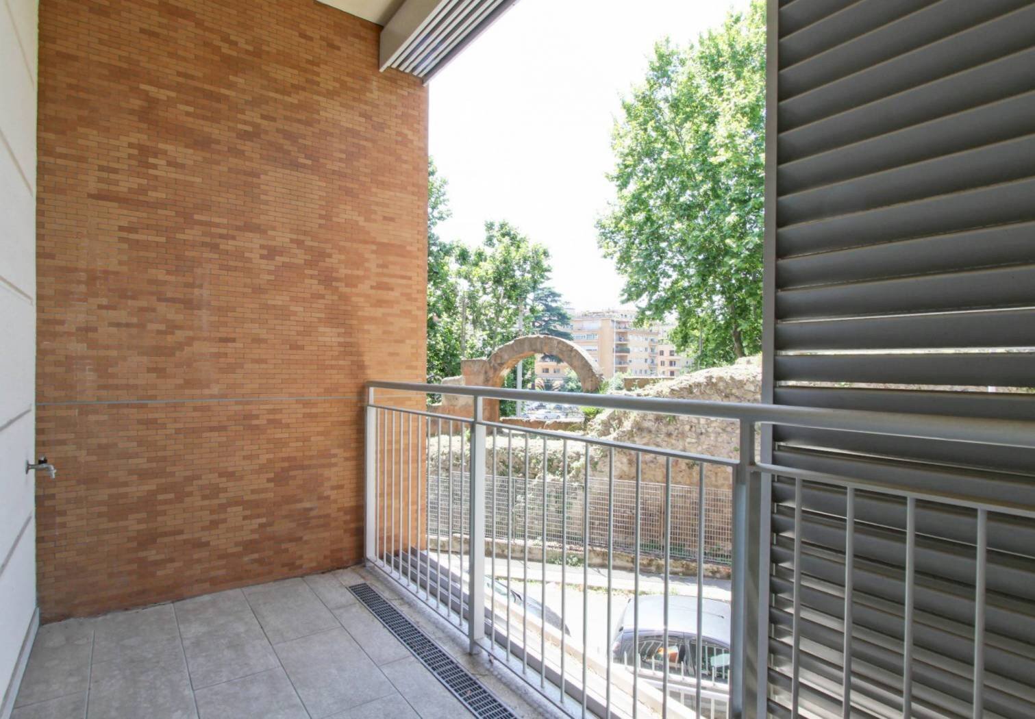 balcone - Trilocale via Aventina, 34, Roma - foto 3