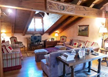 AFFITTO COURMAYEUR - ZONA DIVANI - LIVING - Trilocale Rue de Verrand 41, Prè-Saint-Didier - foto 3