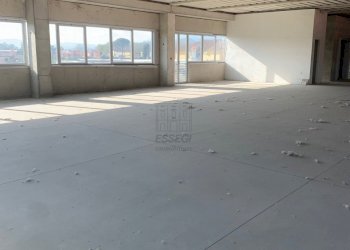 8.jpg - Locale Commerciale Via della Chiesa 9, Capannori - foto 4