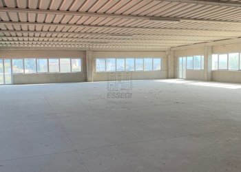 9.jpg - Locale Commerciale Via della Chiesa 9, Capannori - foto 5