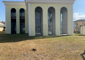 27.jpg - Locale Commerciale Via della Chiesa 9, Capannori - foto 12