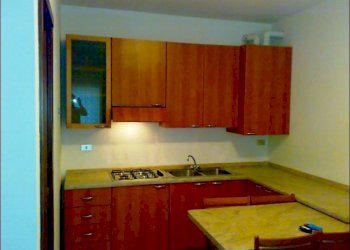 02 - cucina - Appartamento via Bossi 13, Somma Lombardo - foto 2