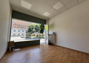 Negozio corso dante 18, Cuneo (zona Centro) - foto 3