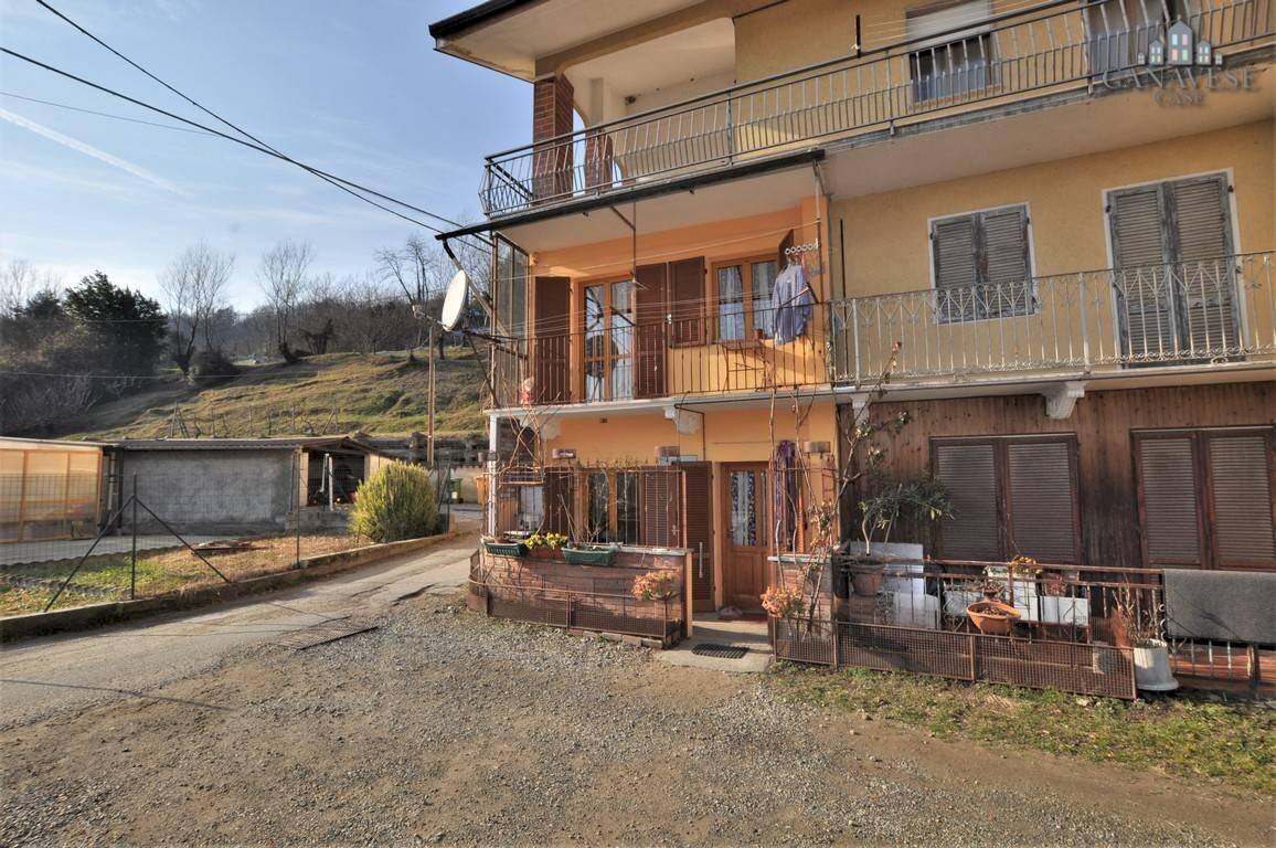 Facciata - Quadrilocale Frazione Preparetto, 130, Castellamonte - foto 3