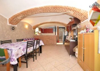 Salone - Quadrilocale Frazione Preparetto, 130, Castellamonte - foto 5