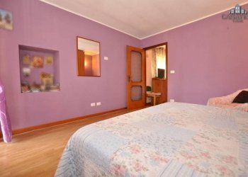 Camera da letto - Quadrilocale Frazione Preparetto, 130, Castellamonte - foto 25