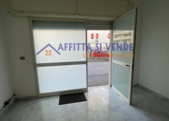 INGRESSO - Office Via di Villa Ortisi 19, Siracusa - photo 1