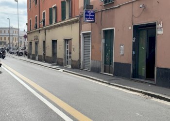 22DEAB14-6D10-4183-91A0-A03BF2473CDC.jpeg - Commercial Premises Genova - photo 1