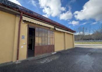 Box auto - Capannone via piave 6, Castronno - foto 2