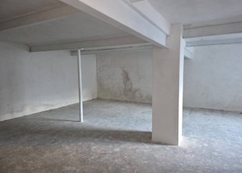 Magazzino - Capannone via piave 6, Castronno - foto 15