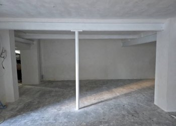 Magazzino - Capannone via piave 6, Castronno - foto 18