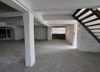 Magazzino - Capannone via piave 6, Castronno - foto 20