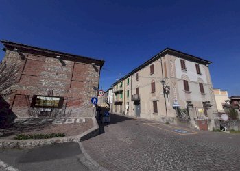 Facciata - Stabile - Palazzo via Giuseppe Pellizza, Volpedo - foto 1