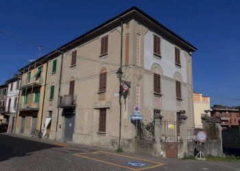 Facciata - Stabile - Palazzo via Giuseppe Pellizza, Volpedo - foto 2