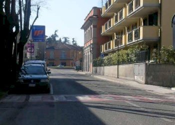 negozio su via arzani - Negozio via Virginio Arzani, Tortona - foto 3